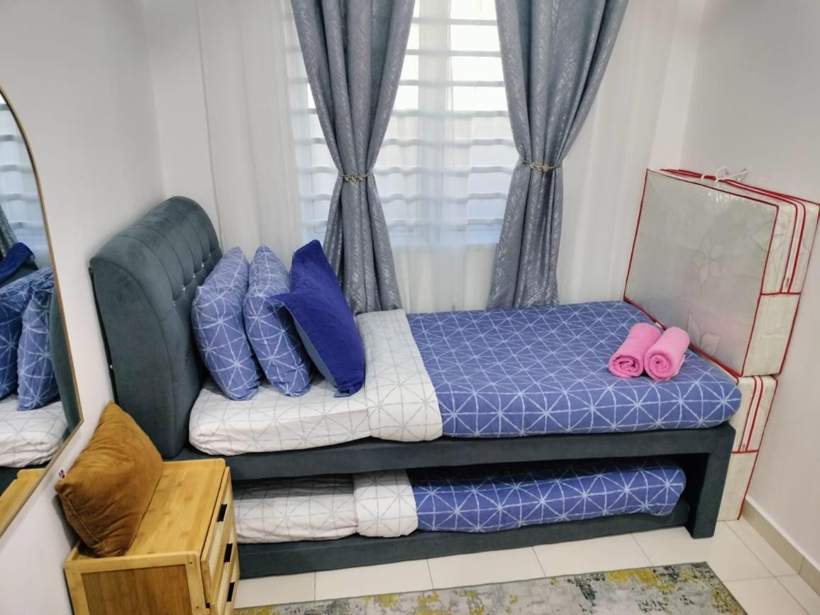 Fazlizasuite Homestay @ Teluk Kemang-Muslim Preferred Porto Dickson Exterior foto